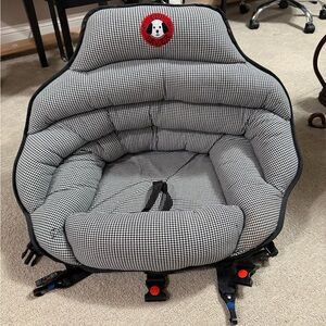 Pupsaver car seat for small/med dogs, crash tested, safest on the market! NWT